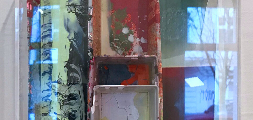 "Komplott", 25x31,5x10,5 cm, Acryl, Foto, Holz, Plexi, 2019